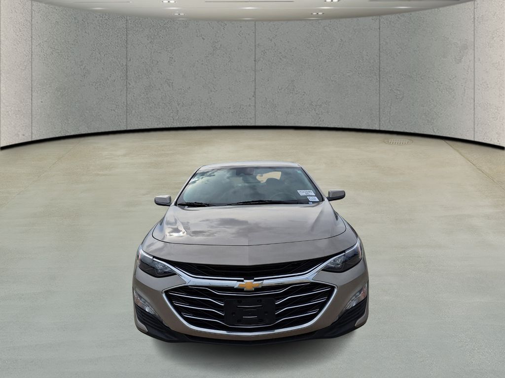 2024 Chevrolet Malibu 1LT photo 3