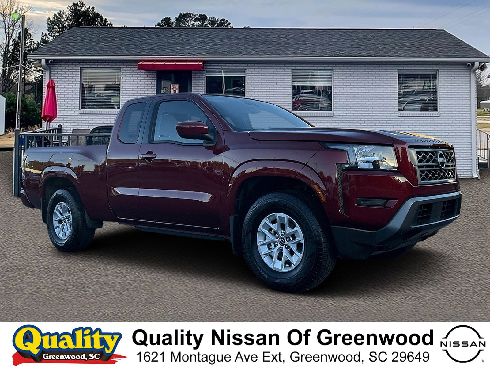 2024 Nissan Frontier SV's photo