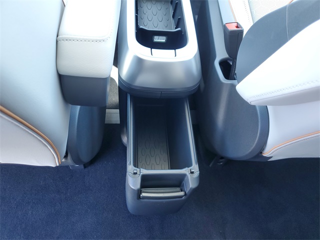 2025 Volkswagen ID. Buzz photo 13