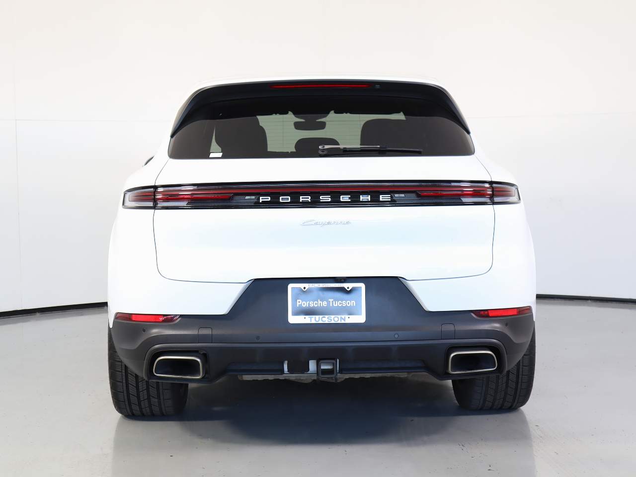 2024 Porsche Cayenne photo 6