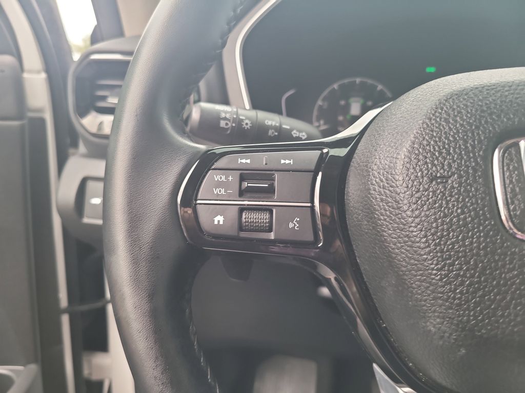 2024 Honda Pilot Touring photo 13