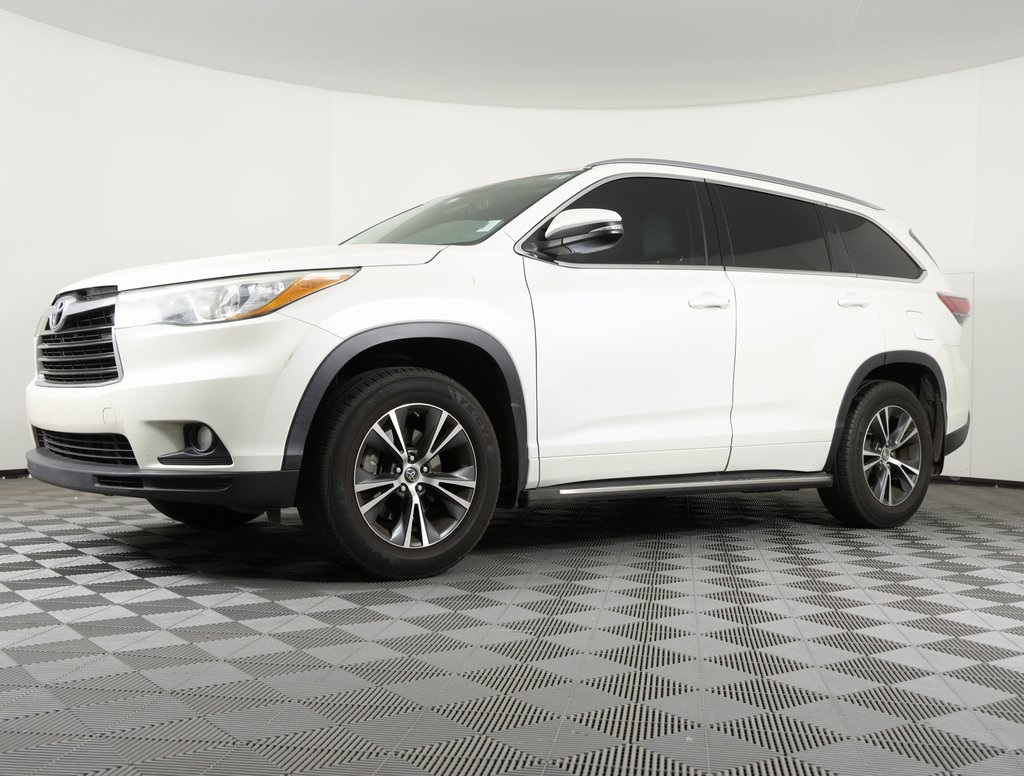 2016 Toyota Highlander XLE's photo