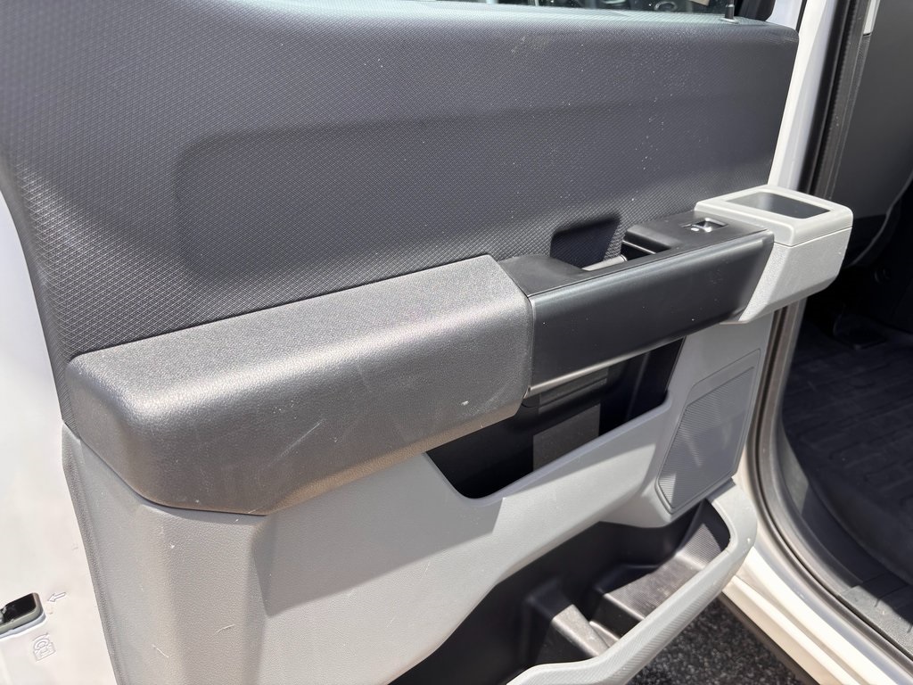 2023 Ford F-150 XL photo 16