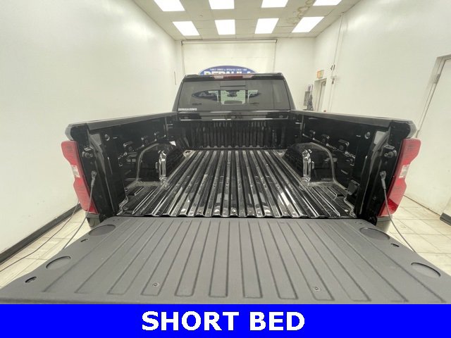 2025 Chevrolet Silverado 1500 LT photo 6