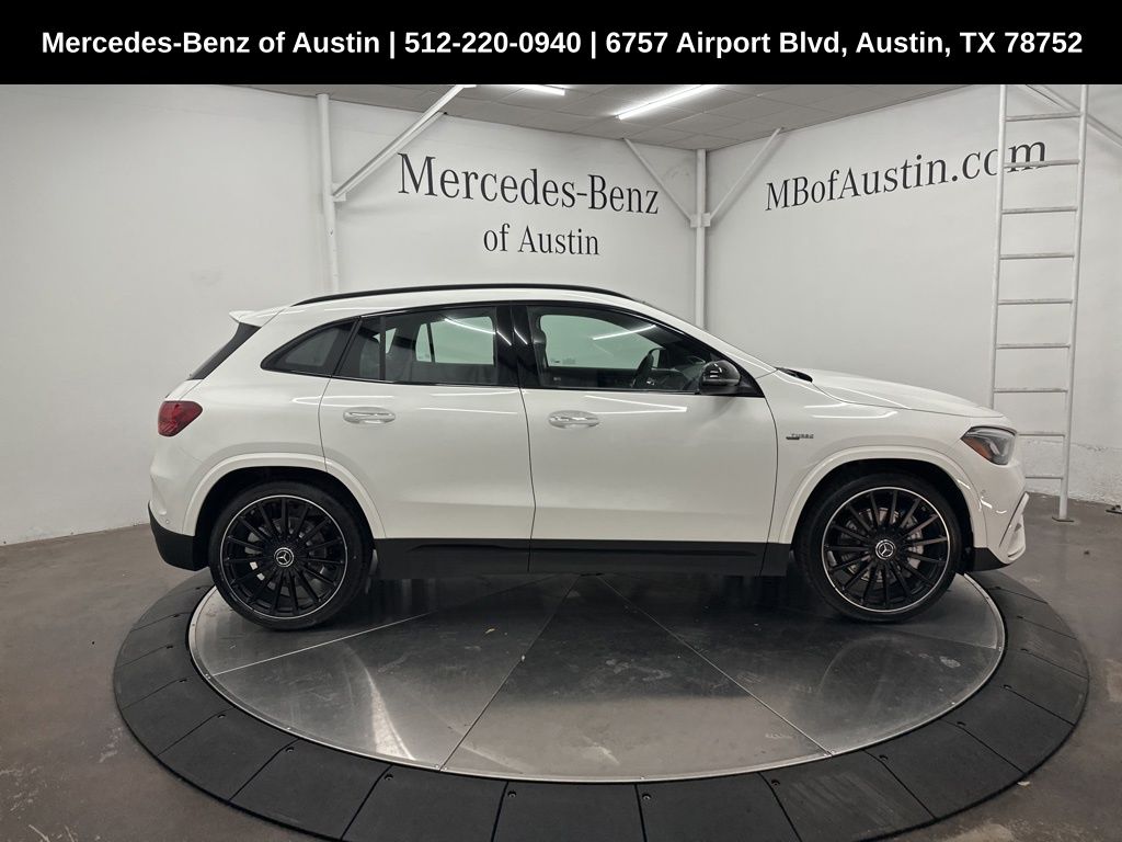 2026 Mercedes Benz GLA AMG 35 4MATIC photo 4
