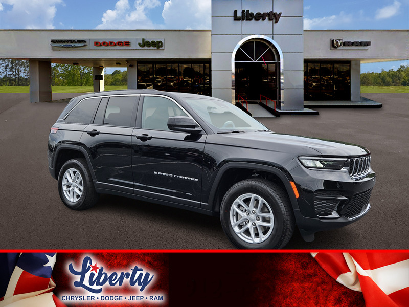 2025 Jeep Grand Cherokee Laredo's photo