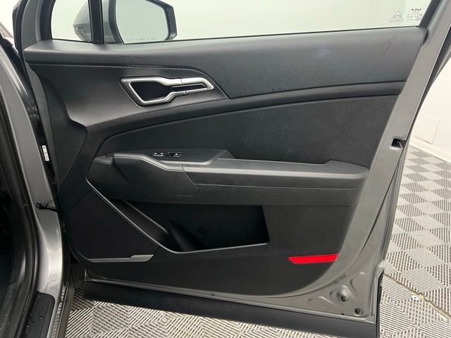 2024 Kia Sportage LX photo 31