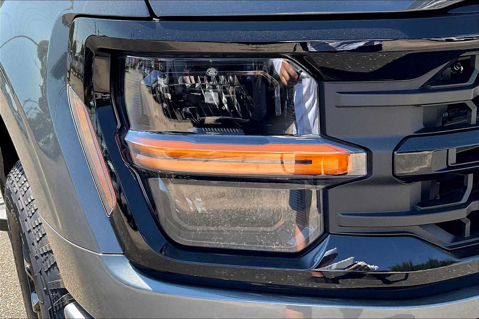 2025 Ford F-150 XLT photo 13