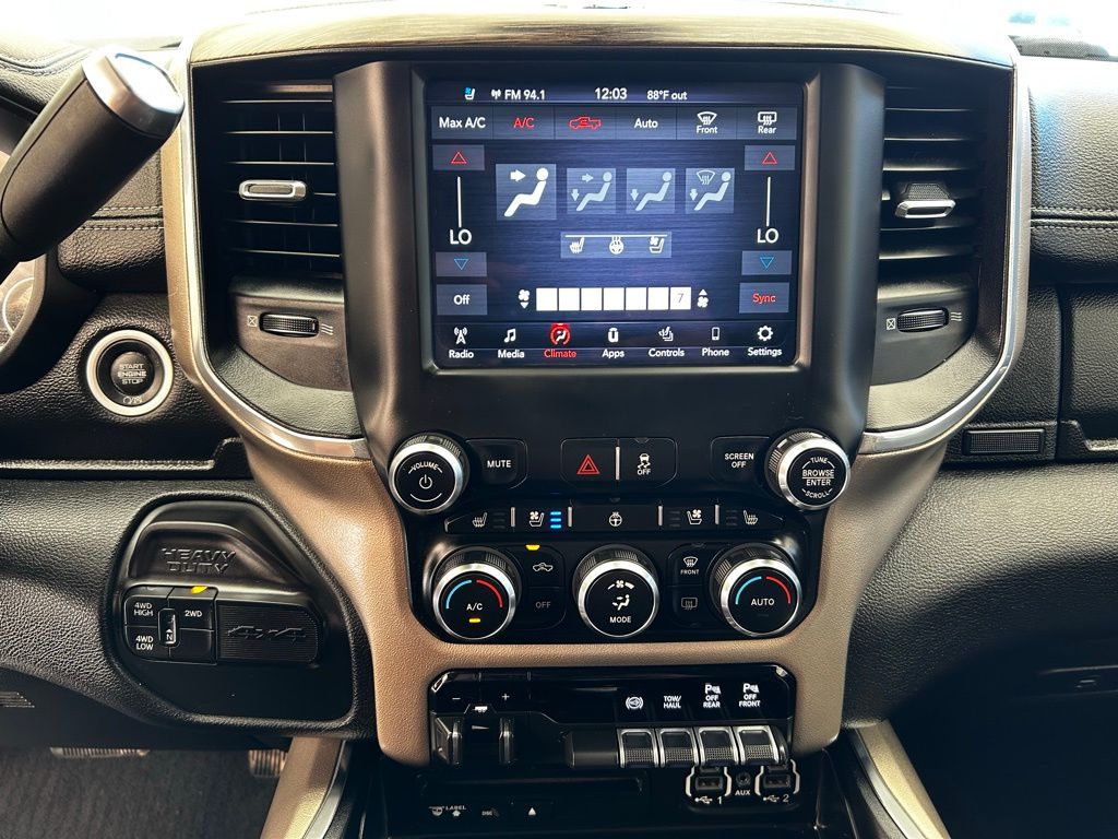 2019 Ram 3500 Laramie photo 23