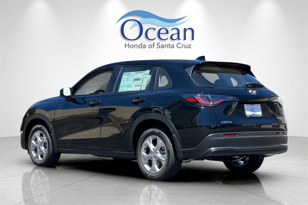 2025 Honda HR-V LX photo 4