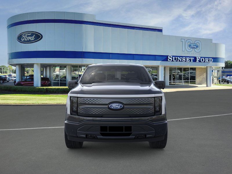 2025 Ford F-150 Lightning photo 4