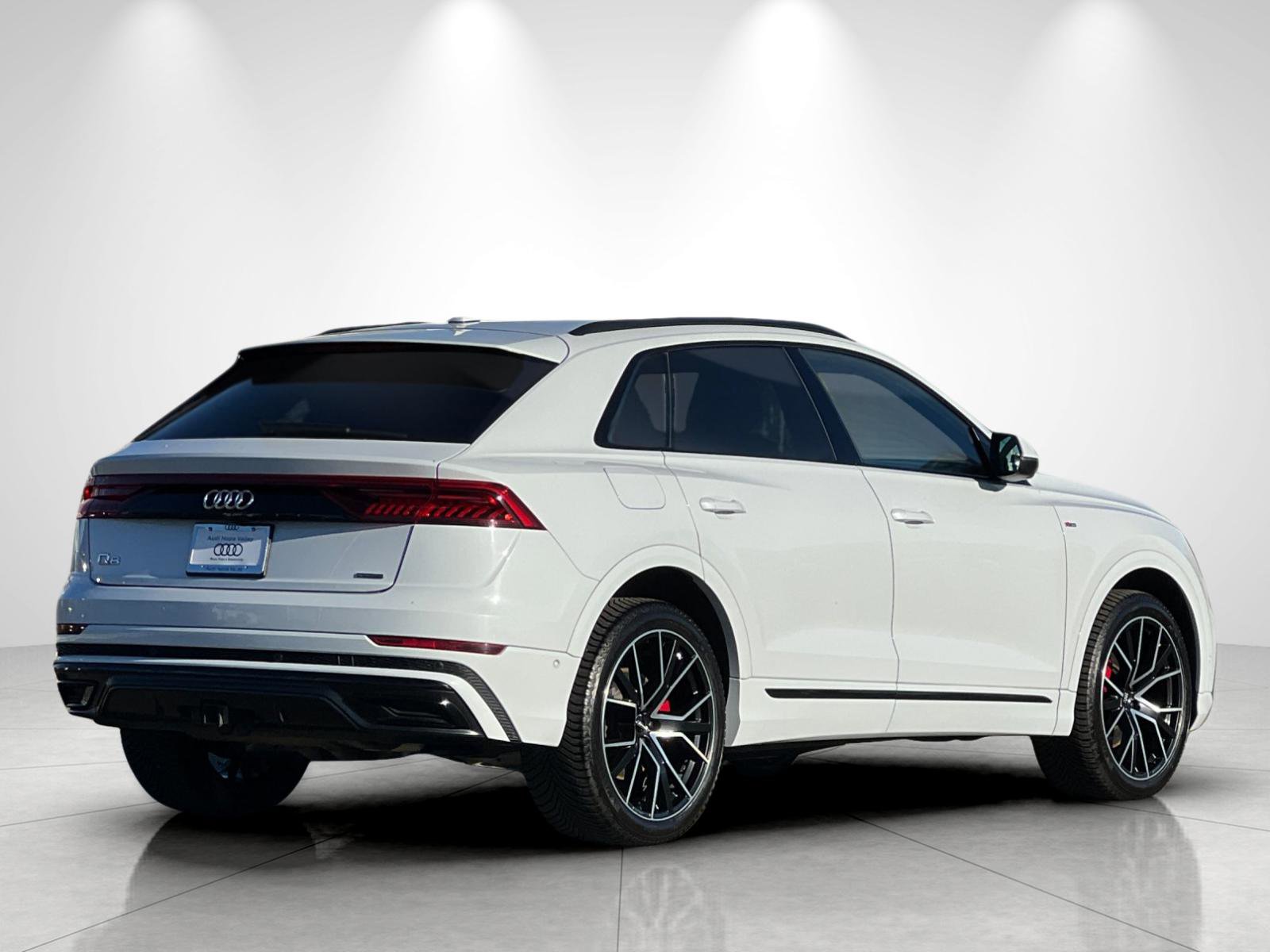 2020 Audi Q8 Prestige 55 photo 3