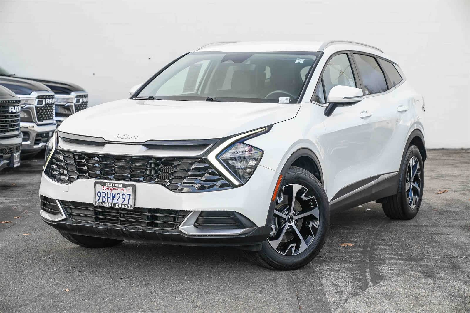 2023 Kia Sportage EX's photo