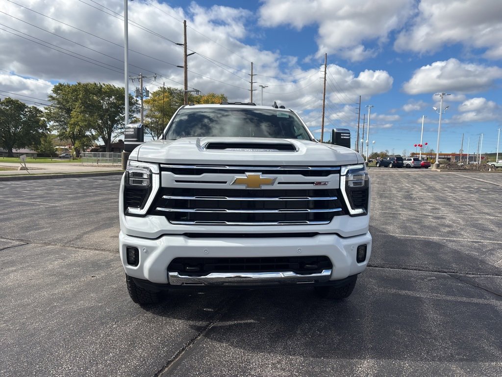 2026 Chevrolet Silverado 2500HD LT photo 2