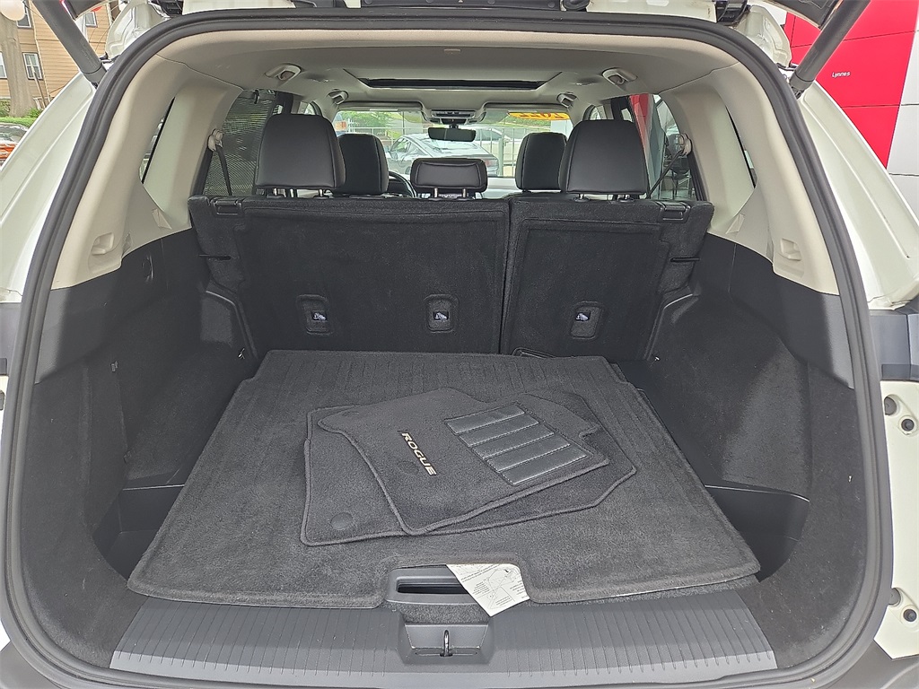 2022 Nissan Rogue SV photo 29