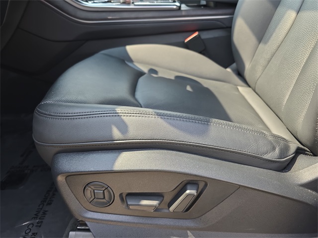 2023 Audi Q7 55 Prestige photo 28