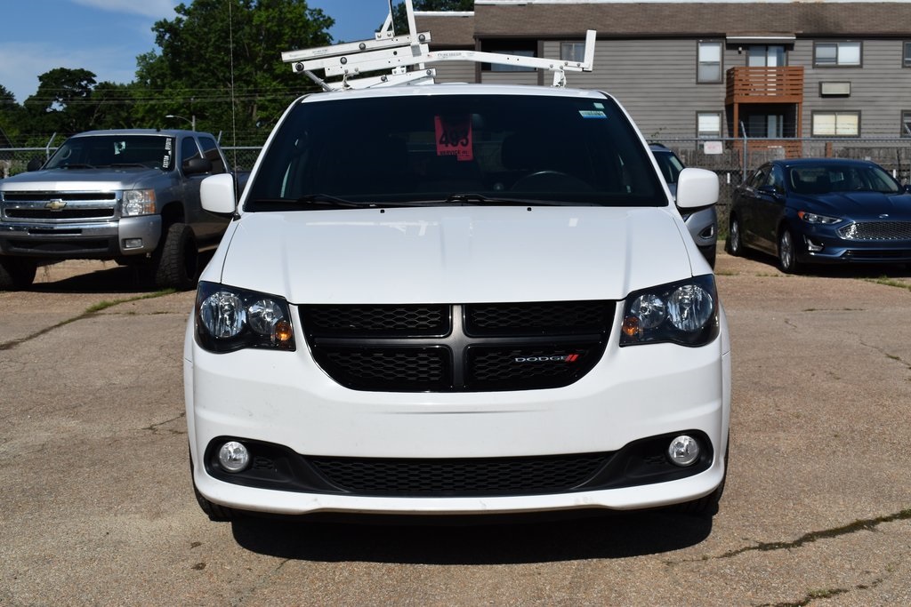 Used 2019 Dodge Grand Caravan SE Plus with VIN 2C4RDGBG7KR679188 for sale in Kansas City