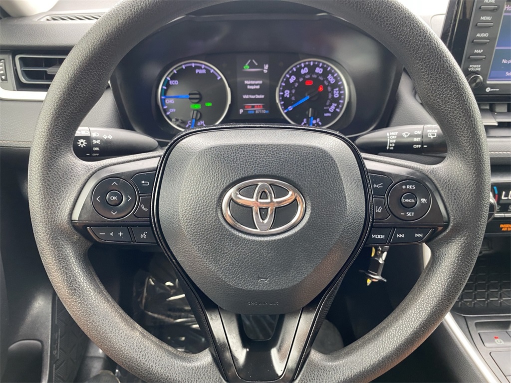 2020 Toyota RAV4 Hybrid LE photo 16