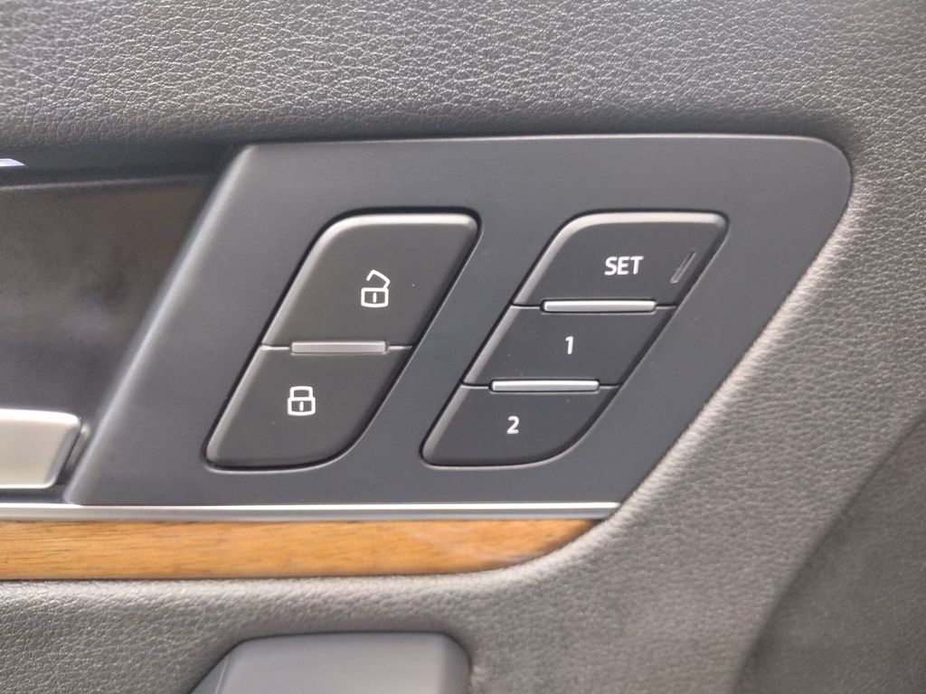 2022 Audi Q5 45 S line Premium photo 14