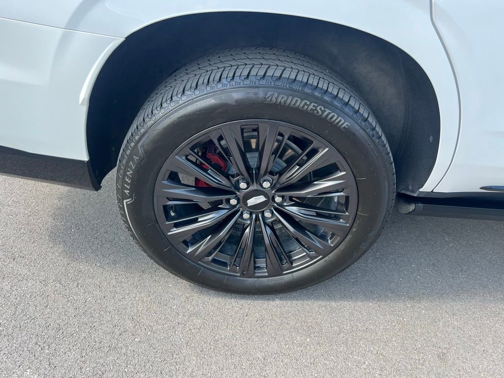 2023 Cadillac Escalade V-Series photo 9