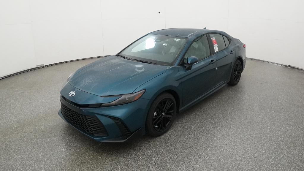 2026 Toyota Camry SE's photo