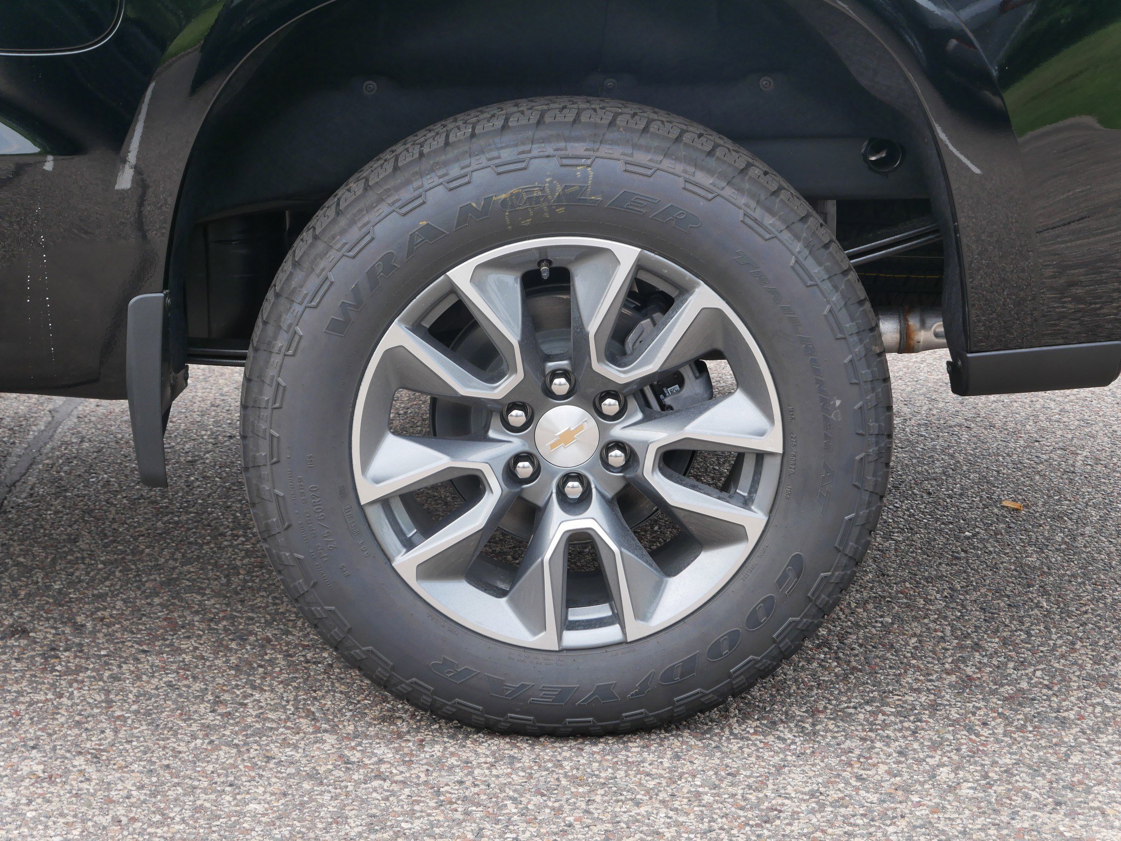 2026 Chevrolet Silverado 1500 LT photo 3