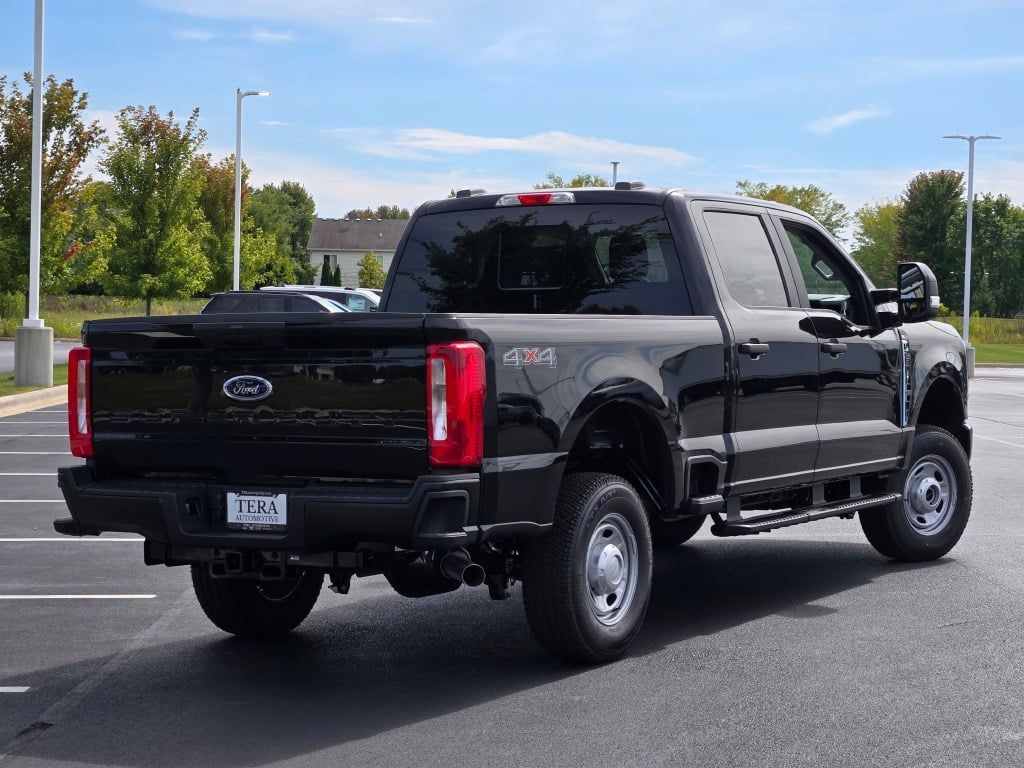 2026 Ford F-250 photo 8