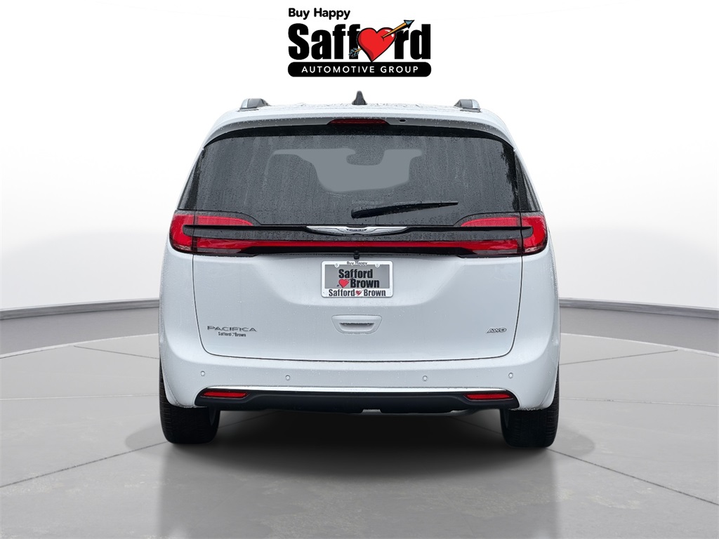 2026 Chrysler Pacifica Pinnacle photo 7