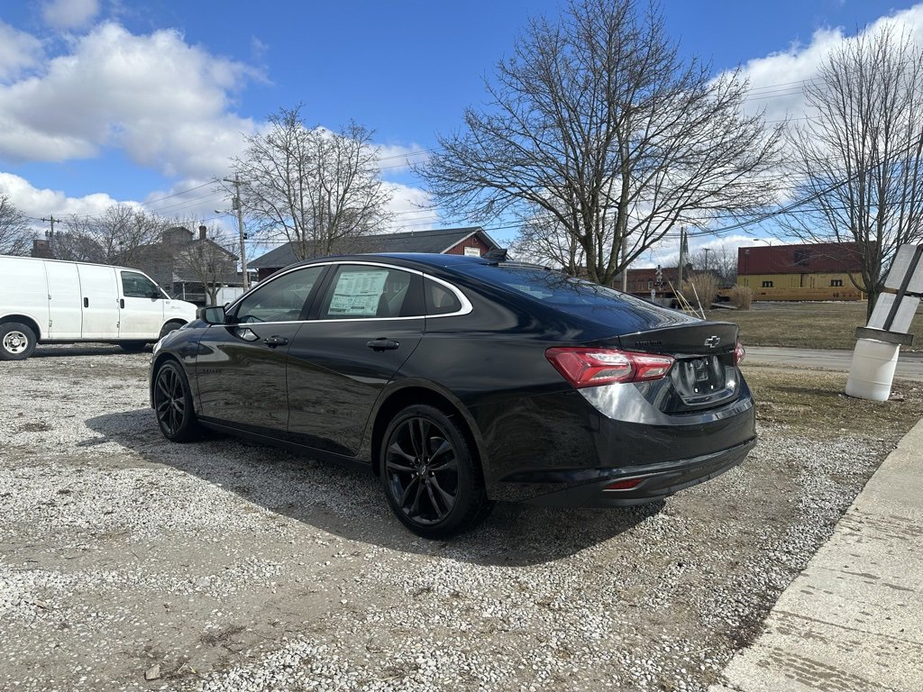 2025 Chevrolet Malibu RS photo 3