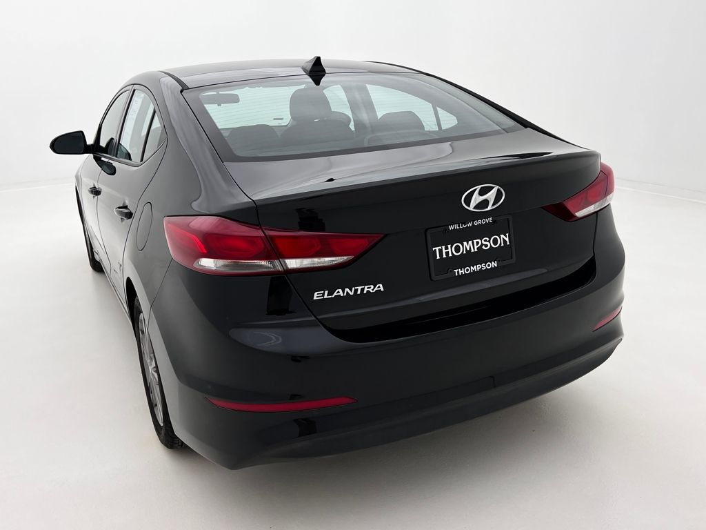2018 Hyundai Elantra SEL photo 11