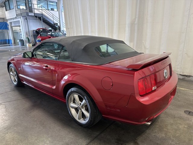 2005 Ford Mustang GT Deluxe Convertible photo 6