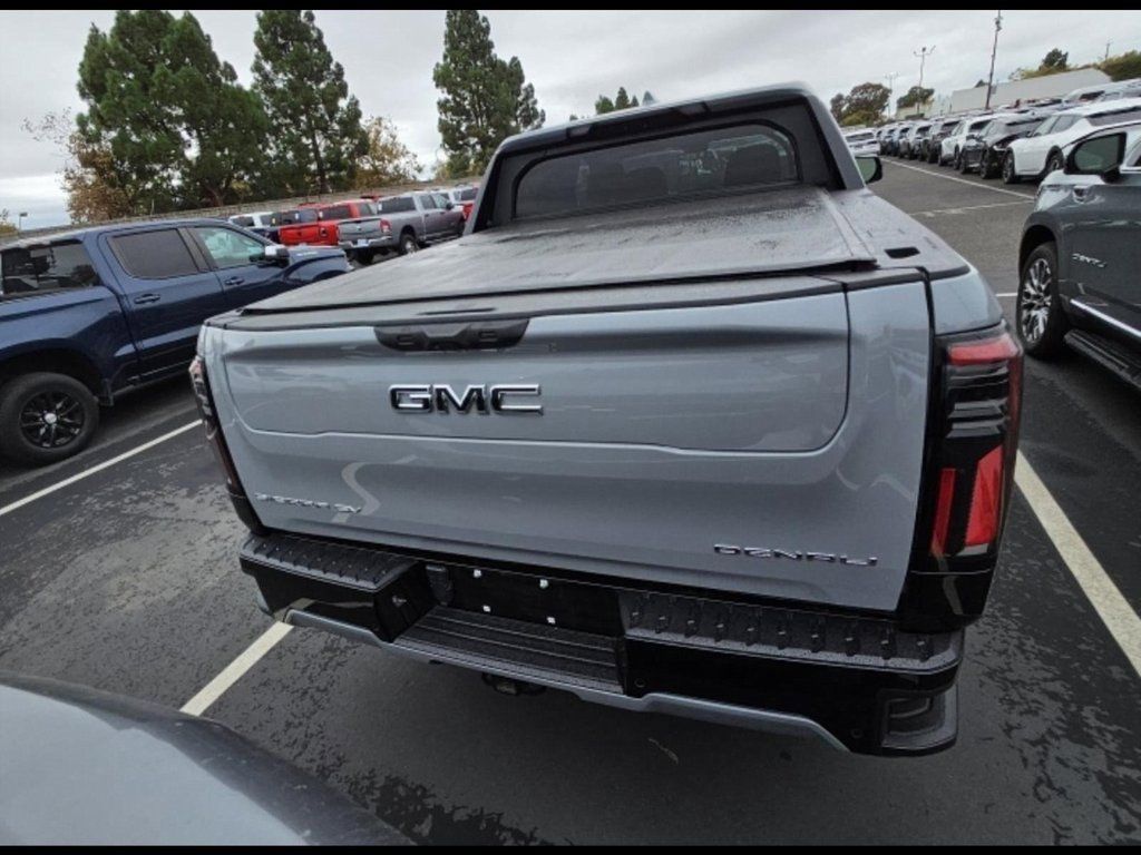 2024 Gmc Sierra EV Denali Edition 1 photo 4