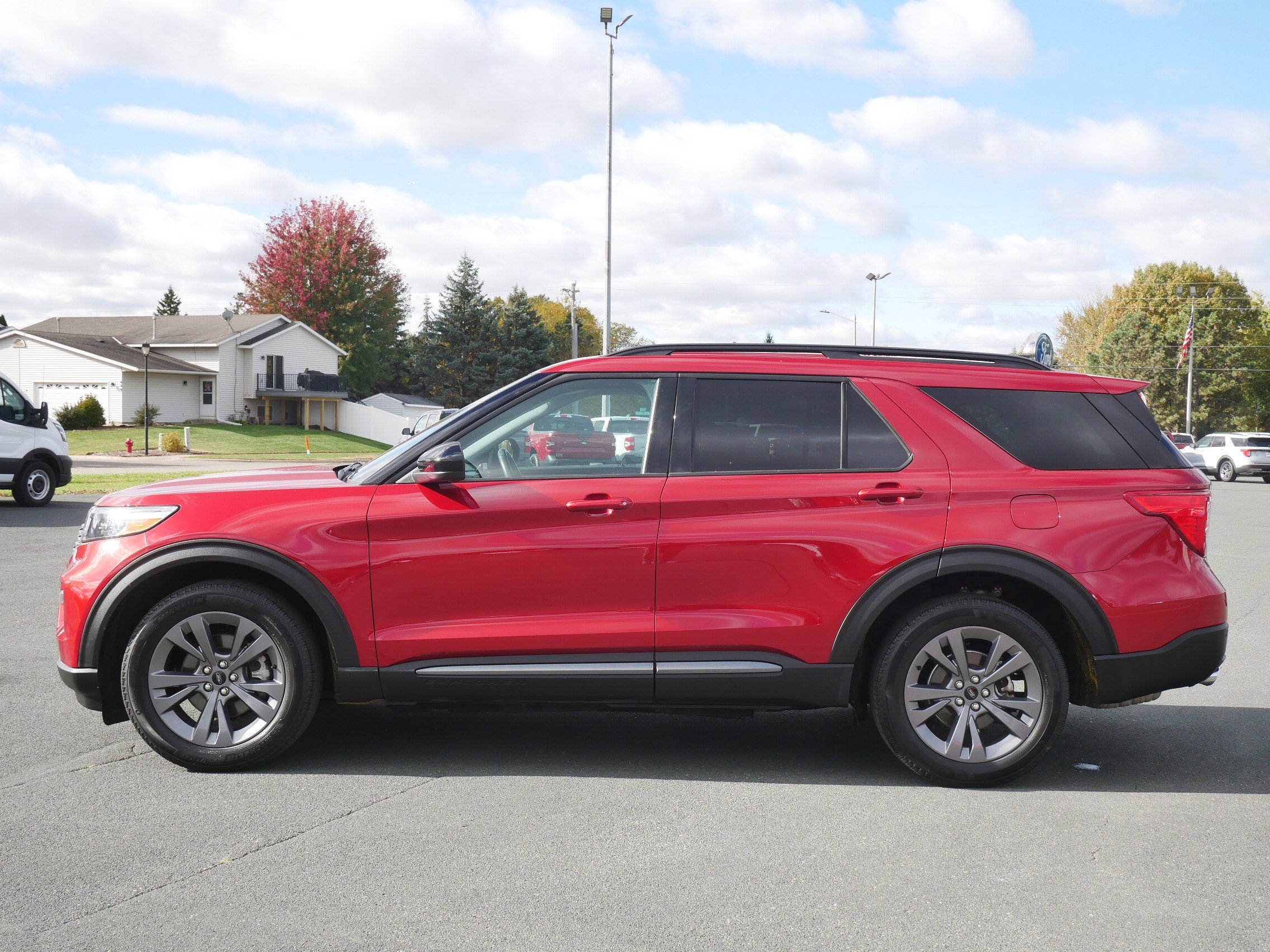 Used 2022 Ford Explorer XLT with VIN 1FMSK8DH7NGC41646 for sale in Hastings, Minnesota