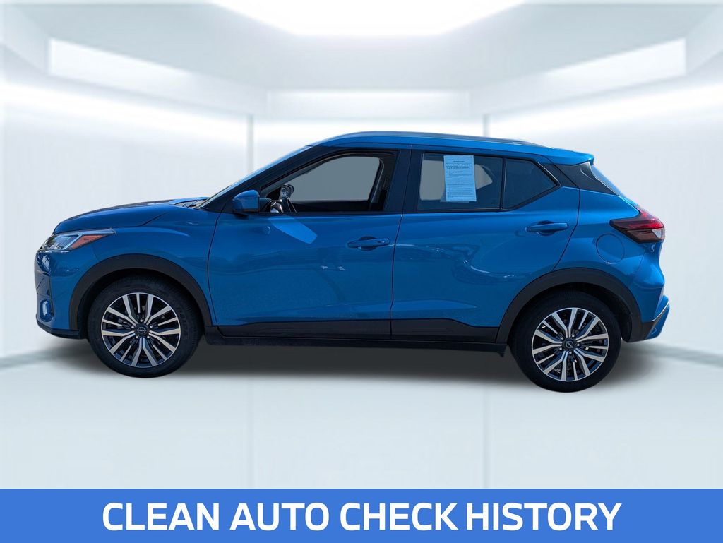 2024 Nissan Kicks SV photo 2