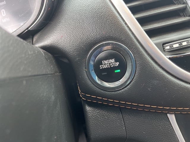 2022 Chevrolet Trax LT photo 19