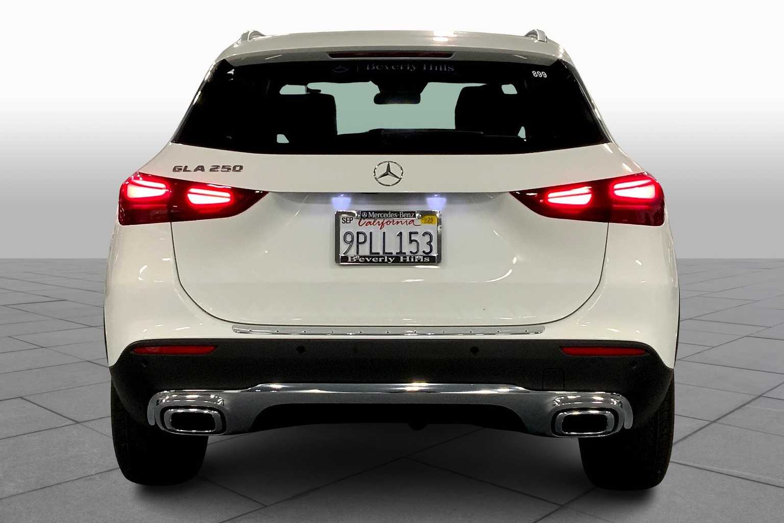 2025 Mercedes Benz GLA 250 photo 4