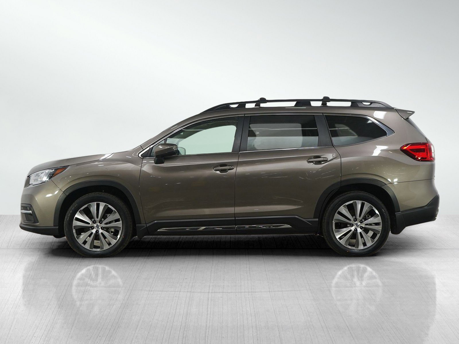 Used 2022 Subaru Ascent Limited with VIN 4S4WMAPD4N3436302 for sale in Burnsville, Minnesota