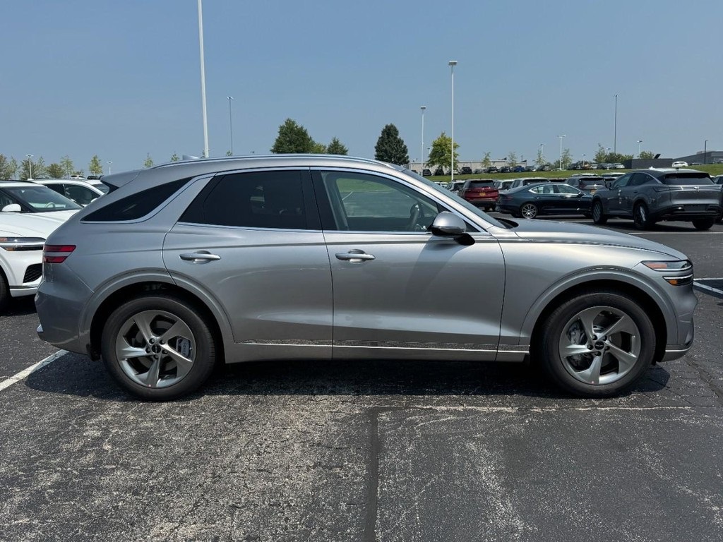 2026 Genesis GV70 2.5T Select photo 2