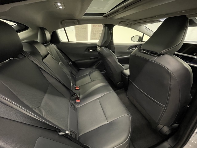 2024 Toyota Prius XLE photo 6