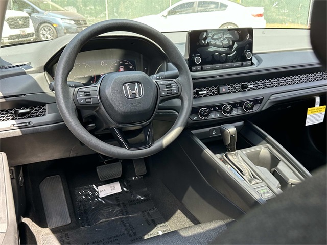 2025 Honda Accord SE photo 2