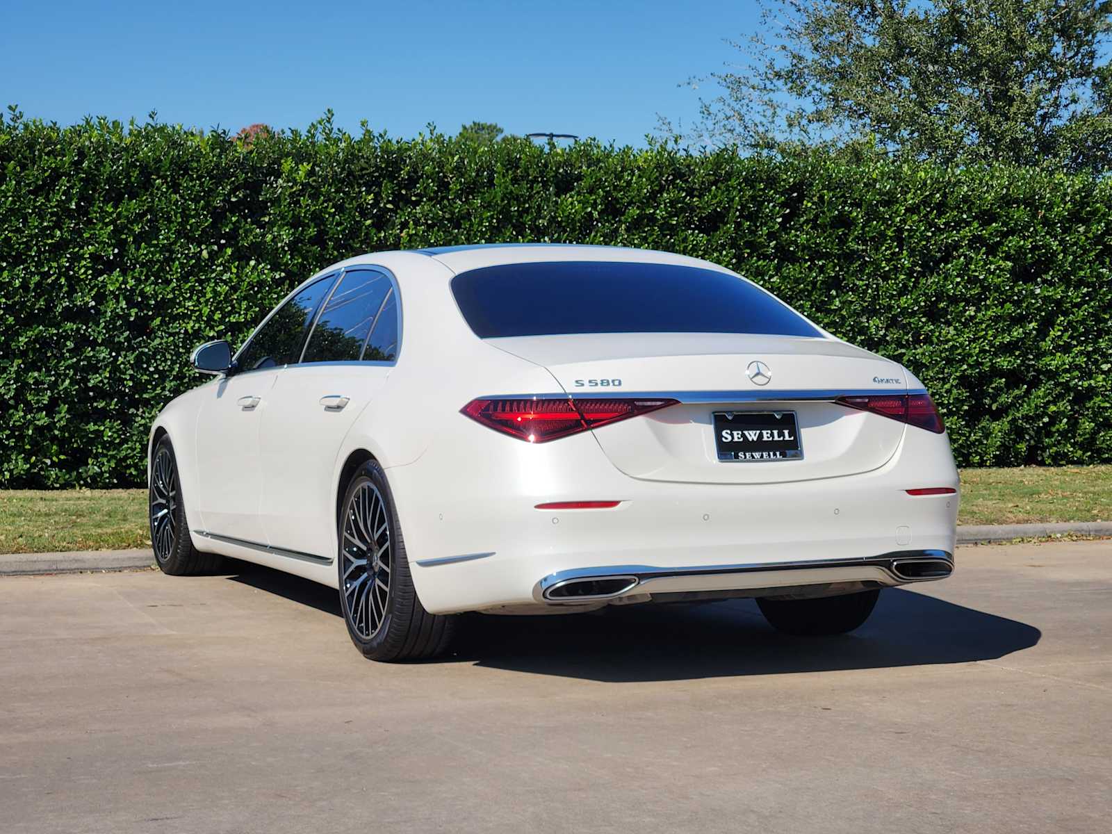 2023 Mercedes Benz S 580 4MATIC photo 4