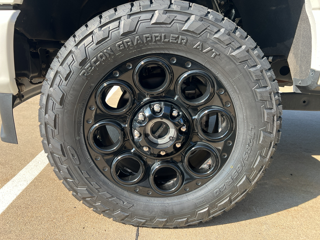 2023 Ford F-350 Lariat photo 13
