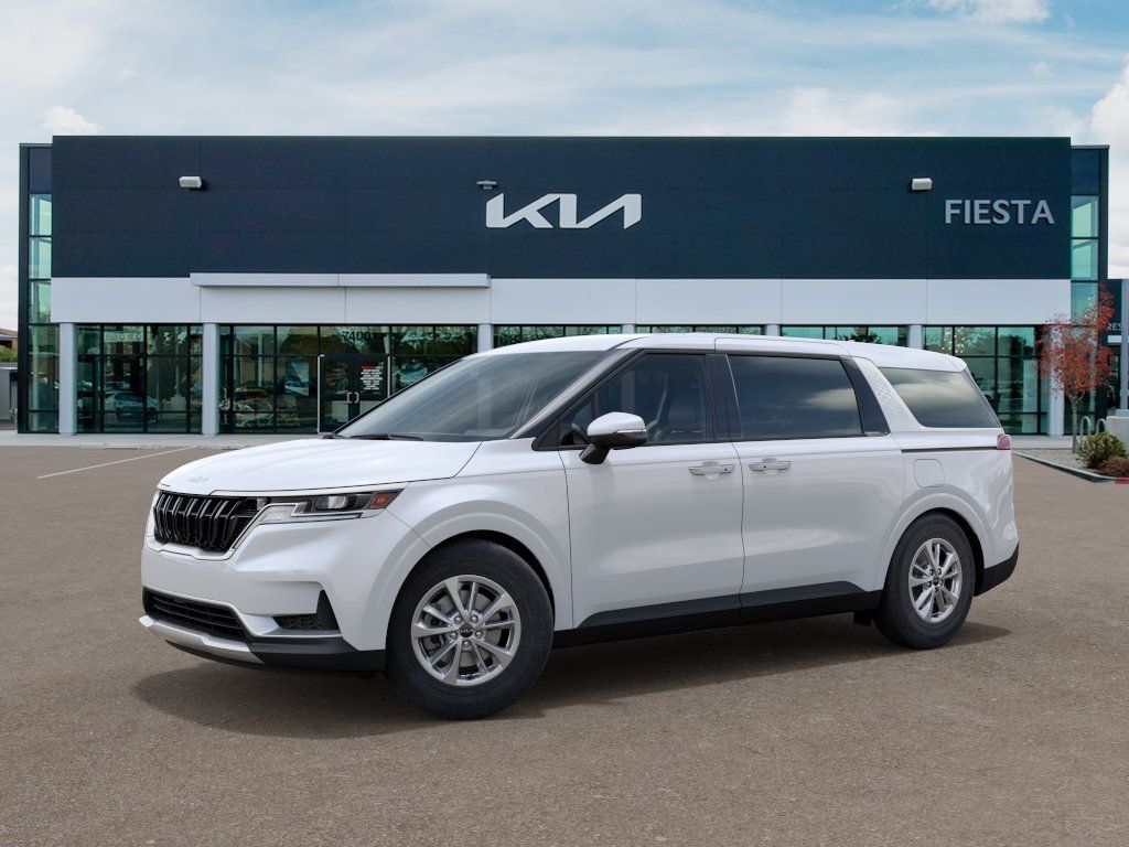 2024 Kia Carnival LX photo 3