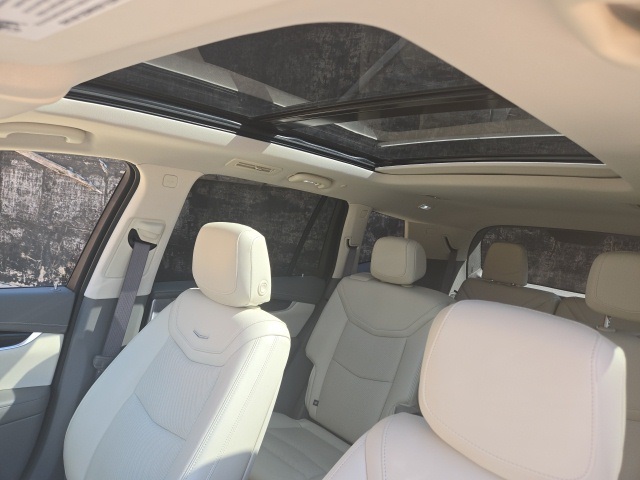2025 Cadillac XT6 Premium Luxury photo 9