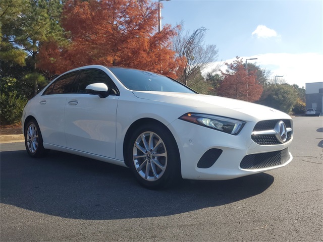 2020 Mercedes Benz A 220 photo 3