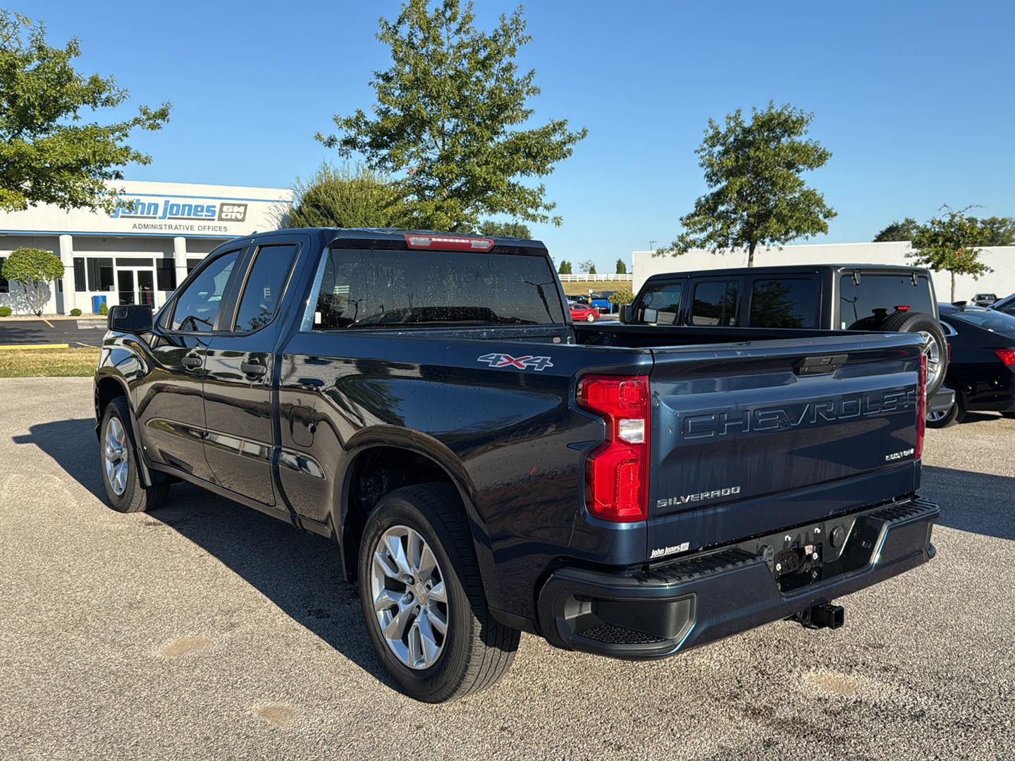 2020 Chevrolet Silverado 1500 Custom photo 6