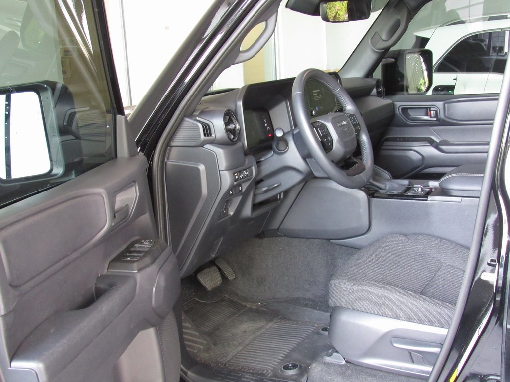 2024 Toyota Land Cruiser photo 9