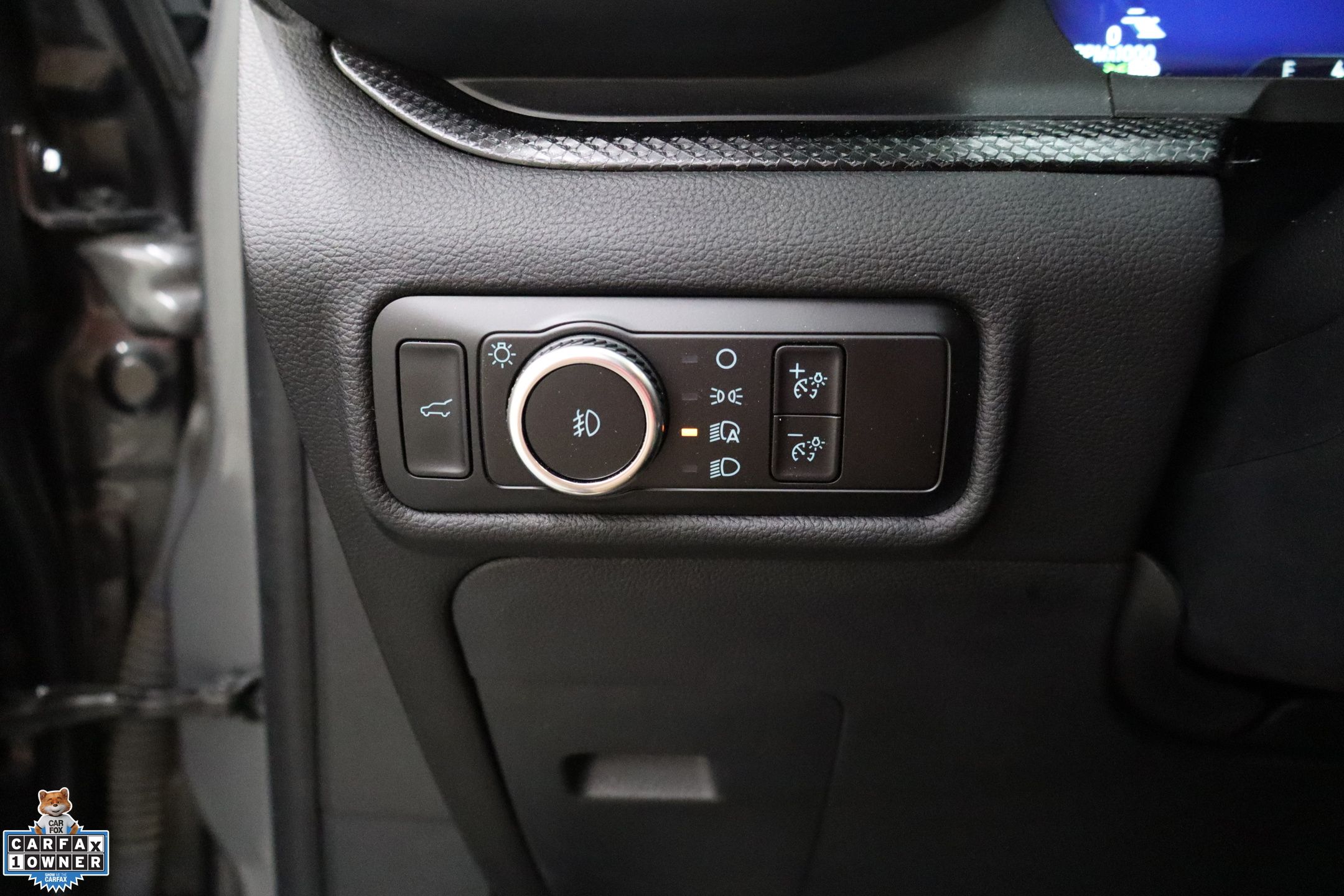 2023 Ford Explorer ST photo 15