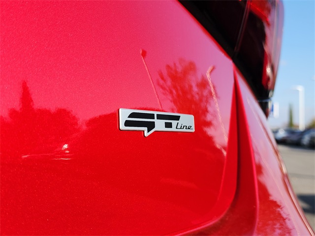 2026 Kia K5 GT-Line photo 4