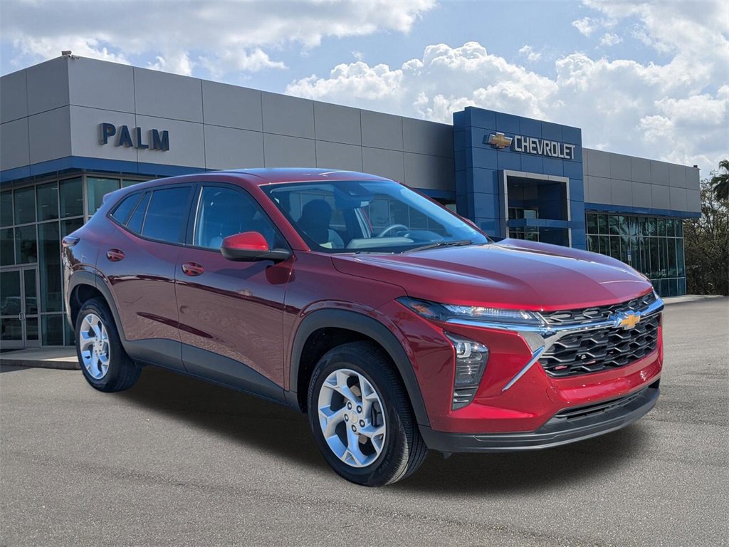 2024 Chevrolet Trax LS's photo